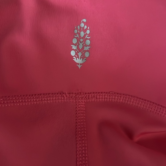 Free People Back it Up Runsie Dragonfruit Small NWOT - Picture 4 of 5
